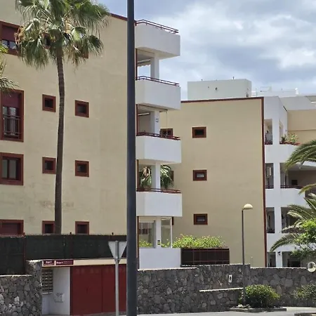 Tenerife South Apartment, 3 Pools, Sea View, Near Cristianos *